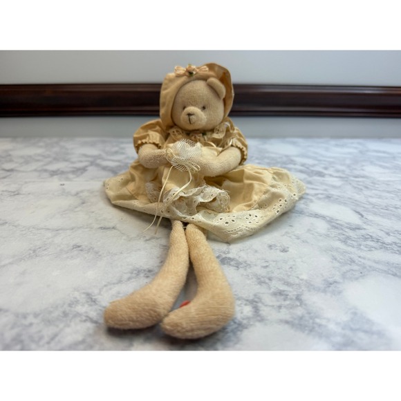 Lee & Lee Dallas Other - Vtg Lee & Lee Dallas Teddy Bear Plush Victorian Eyelet Dress Bonnet Cream 14"